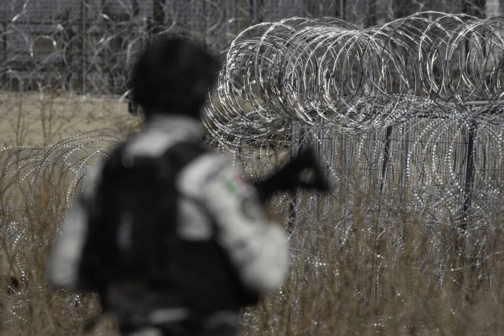 ¿Pueden 10 mil soldados detener el flujo de fentanilo?