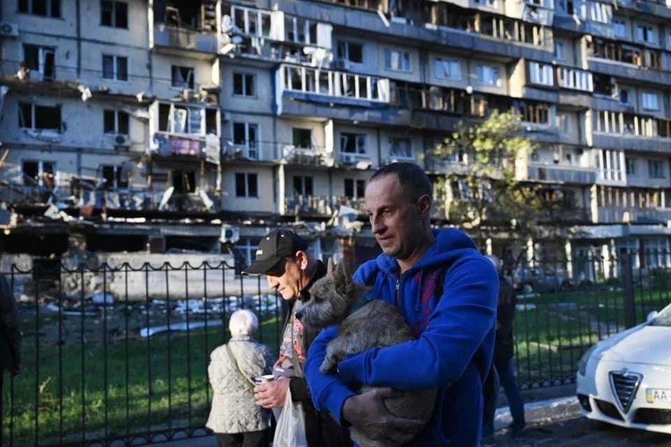 Ataque masivo ruso deja 15 muertos en Kiev